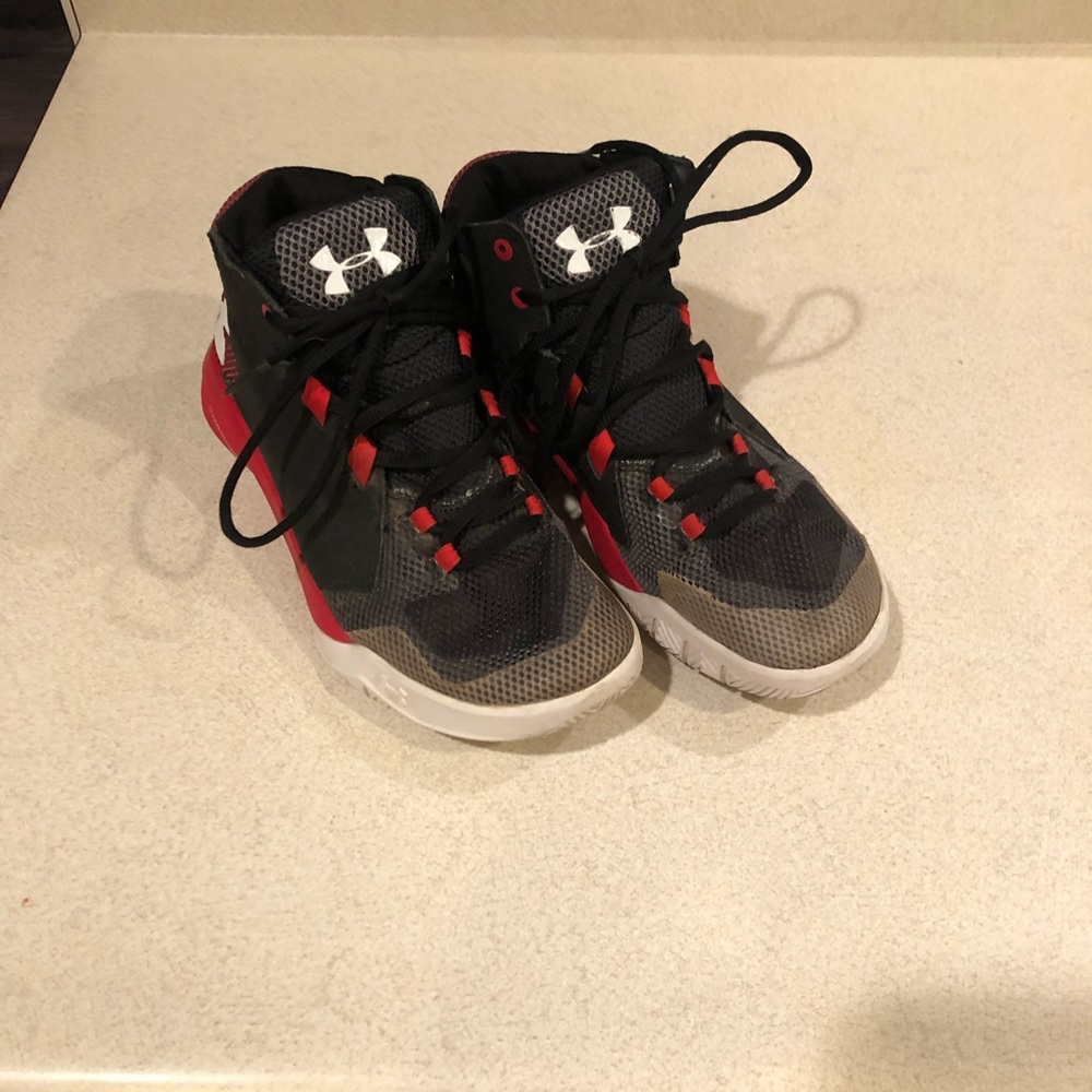 Boys Under Armour shoes